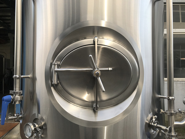 Trou d'homme_ 副本