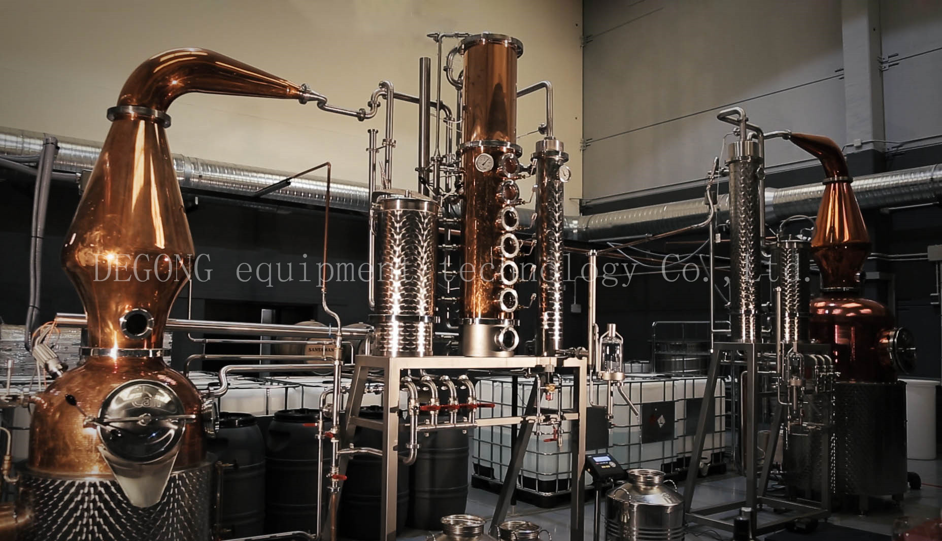 santamania-alcool distillery_ 副本