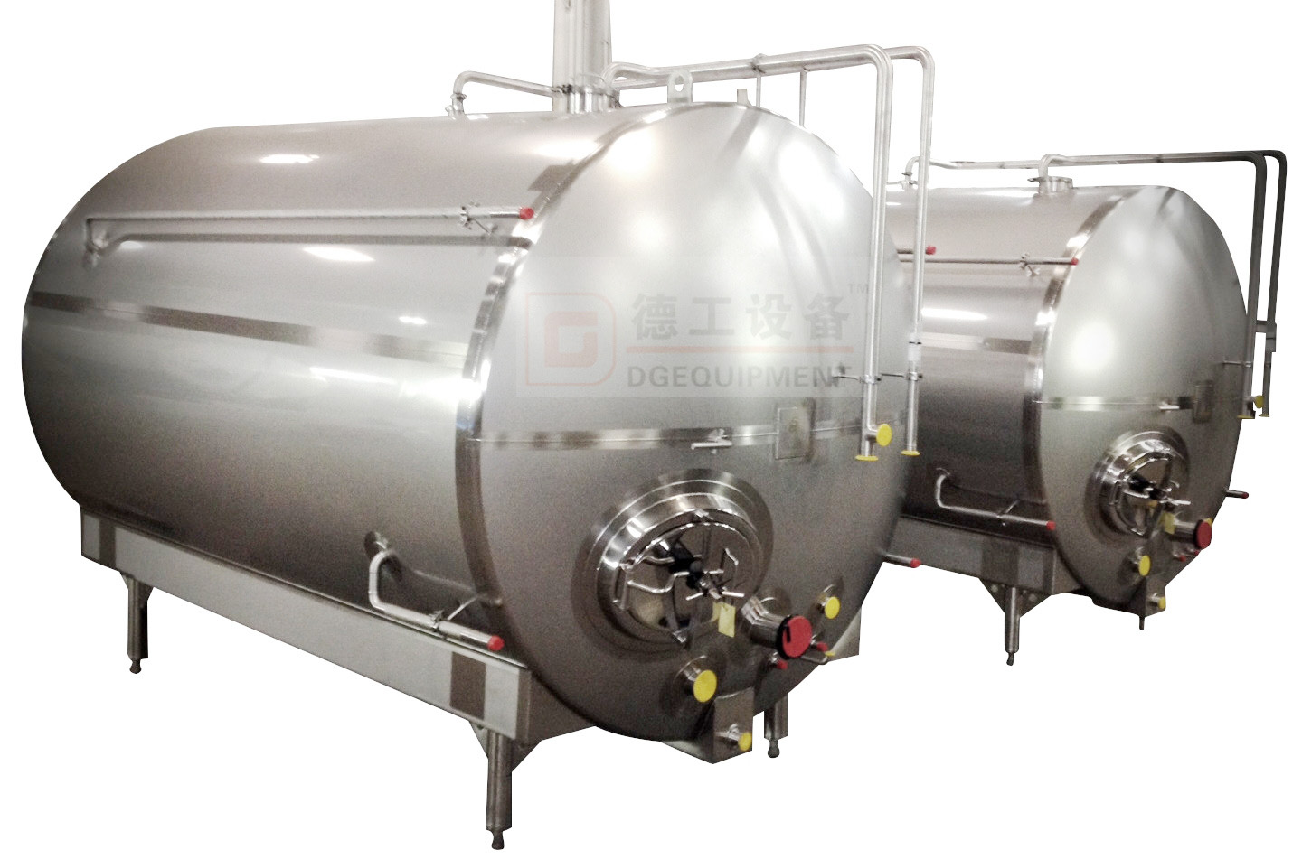 lagering-tanks-2__large_ 副本