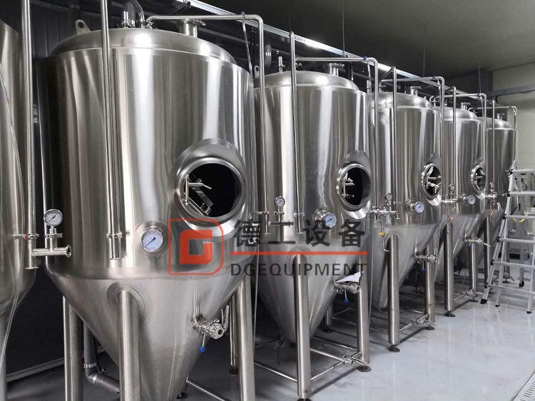 cuves de fermentation01-min