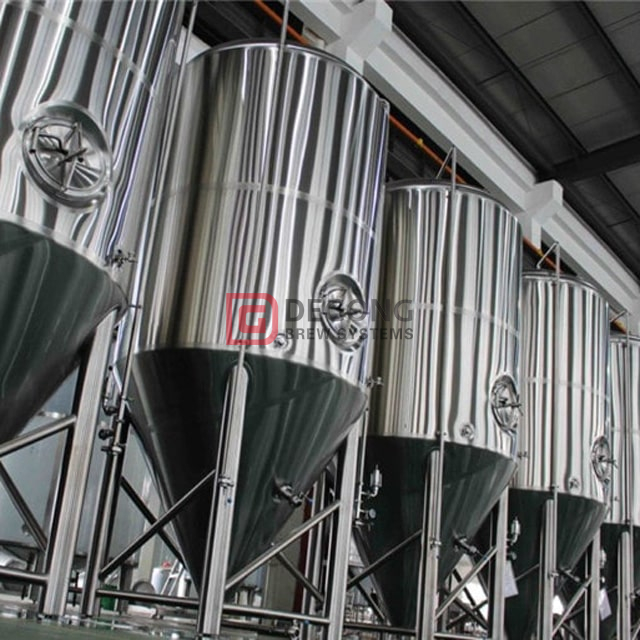 Équipement de brasserie 10HL Brasserie avec trois réservoirs et équipement de brassage de bière de conception industrielle ergonomique